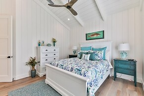 Coral Cottage 4 Bedroom Home by Redawning