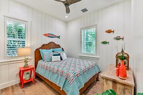 Coral Cottage 4 Bedroom Home by Redawning