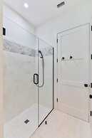 Coral Cottage 4 Bedroom Home by Redawning