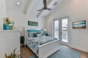 Coral Cottage 4 Bedroom Home by Redawning