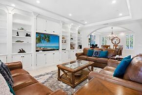 Villa Del Mar 5 Bedroom Home by RedAwning