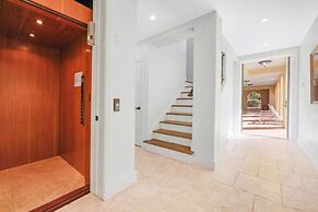 Villa Del Mar 5 Bedroom Home by RedAwning