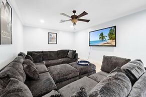 Villa Del Mar 5 Bedroom Home by RedAwning