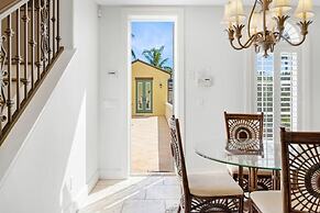 Villa Del Mar 5 Bedroom Home by RedAwning