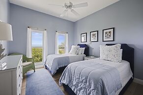 Arcadia-stunning Gulf Front Beauty! 4 Bedroom Home by RedAwning