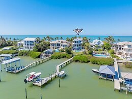 Captiva Grace 5 Bedroom Home by RedAwning