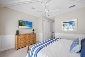Captiva Grace 5 Bedroom Home by RedAwning