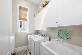 Captiva Grace 5 Bedroom Home by RedAwning