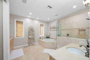 Captiva Grace 5 Bedroom Home by RedAwning