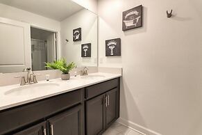 Felicia's Stylish Champions Gate Townhome 4 Bedroom Townhouse