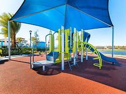 Lovely 5br Townhouse At Windsor At Westside 5 Bedroom Townhouse by Red