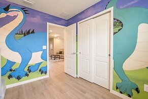 Lovely 5br Townhouse At Windsor At Westside 5 Bedroom Townhouse by Red