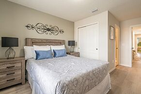 Lovely 5br Townhouse At Windsor At Westside 5 Bedroom Townhouse by Red