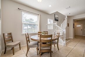 Lovely 5br Townhouse At Windsor At Westside 5 Bedroom Townhouse by Red