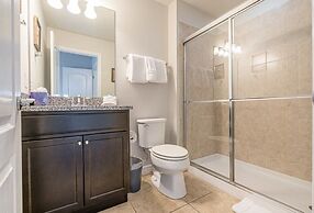 Lovely 5br Townhouse At Windsor At Westside 5 Bedroom Townhouse by Red