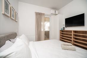 City beach apartment