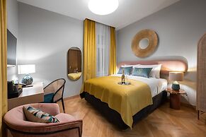Sava Boutique Hotel