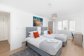 Pinewood 1 &2 Bedroom Apt. by Arista Living