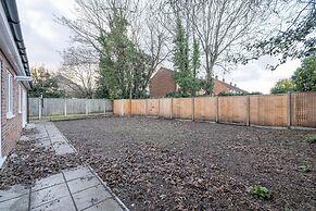 Pinewood 1 &2 Bedroom Apt. by Arista Living