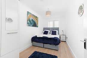 Pinewood 1 &2 Bedroom Apt. by Arista Living