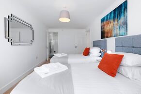 Pinewood 1 &2 Bedroom Apt. by Arista Living