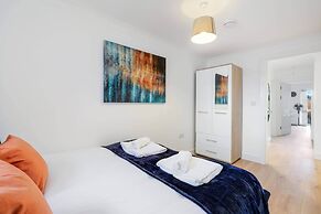 Pinewood 1 &2 Bedroom Apt. by Arista Living