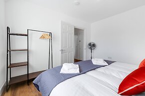 Pinewood 1 &2 Bedroom Apt. by Arista Living