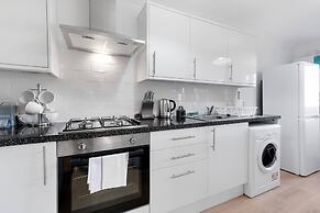 Pinewood 1 &2 Bedroom Apt. by Arista Living