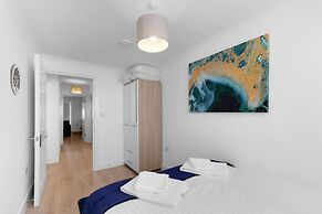 Pinewood 1 &2 Bedroom Apt. by Arista Living