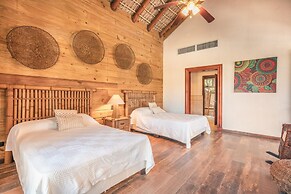 Unique Haven Free Access to Eden Roc Beach Club