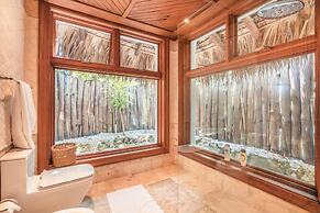 Unique Haven Free Access to Eden Roc Beach Club