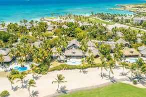 Unique Haven Free Access to Eden Roc Beach Club