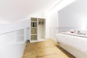 Charming Santos by Homing