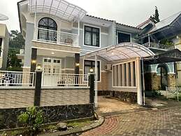 Eton Asia Kota Bunga Villas