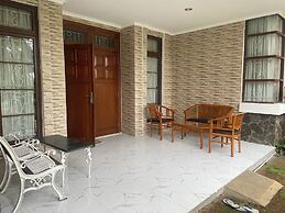 Eton Asia Kota Bunga Villas