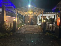 Eton Asia Kota Bunga Villas