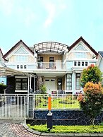 Eton Asia Kota Bunga Villas