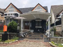 Eton Asia Kota Bunga Villas