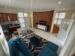 Eton Asia Kota Bunga Villas