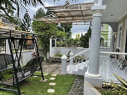 Eton Asia Kota Bunga Villas