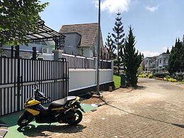 Eton Asia Kota Bunga Villas