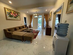 Eton Asia Kota Bunga Villas