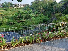 Eton Asia Kota Bunga Villas