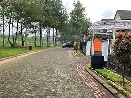 Eton Asia Kota Bunga Villas