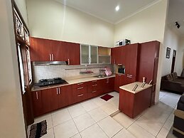 Eton Asia Kota Bunga Villas