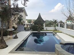 Eton Asia Kota Bunga Villas