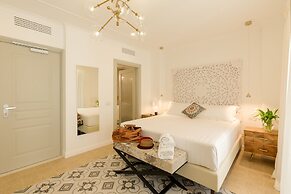 CasAunoE Boutique Hotel