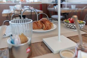 CasAunoE Boutique Hotel