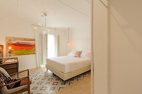 CasAunoE Boutique Hotel