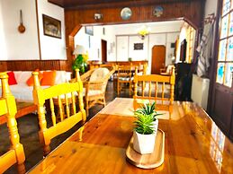 YALLA HOTEL CHOREFTO